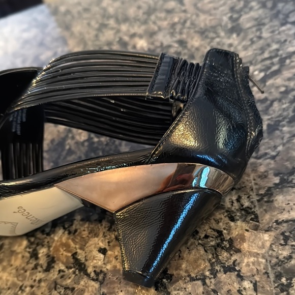 J. Renewals black and silver High Heeled Sandals EUC 8.5 - Picture 5 of 12